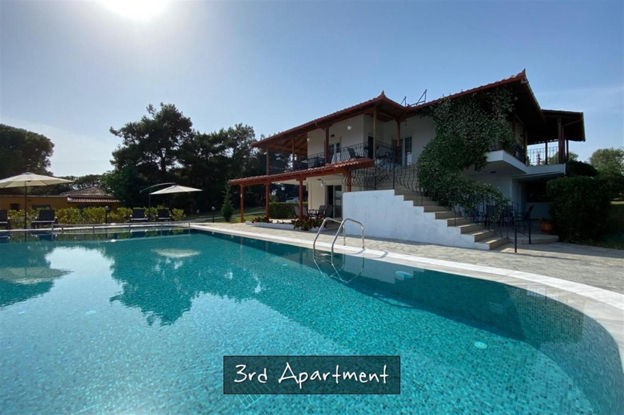 Metaxia Villa 5 bedrooms Kalyves Polygyrou Esterno foto